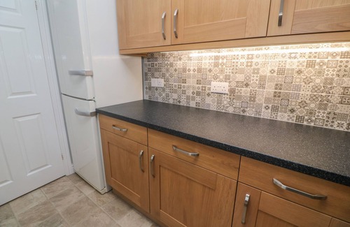 Truro Casa | 12 KEL AVON, ideal para familias, con un jardín en Truro, Ref 973864