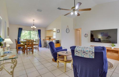Trailer Estates Casa | 12 Mi to Beach Home with Patio and Yard in Bradenton