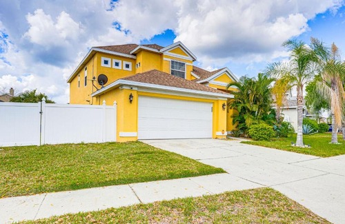 Lake Davenport Estates Casa | 12 Mi to Disney World Poolside Paradise!