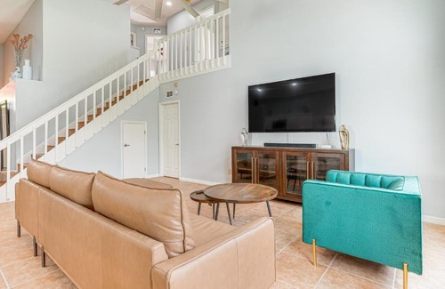 Lake Davenport Estates Casa | 12 Mi to Disney World Poolside Paradise!