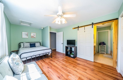 Morganton Cabaña | 12 min from Blue Ridge! Secluded Cozy Cottage on Acre of Land!