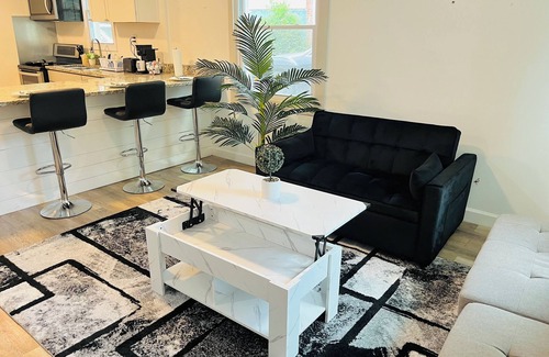 Sylvan Hills Casa | 12 mins to DT, 2 BR, Free Parking, A/C, Sleeps 5