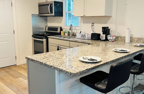 Sylvan Hills Casa | 12 mins to DT, 2 BR, Free Parking, A/C, Sleeps 5