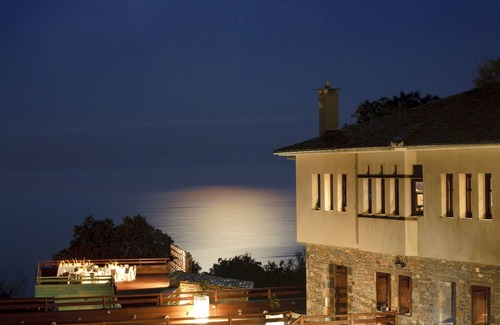 Tsagarada Apartamento | 12 Months Luxury Resort