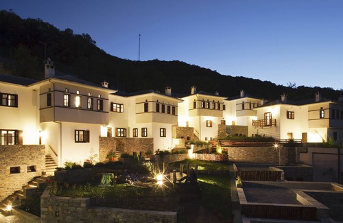 Tsagarada Apartamento | 12 Months Luxury Resort