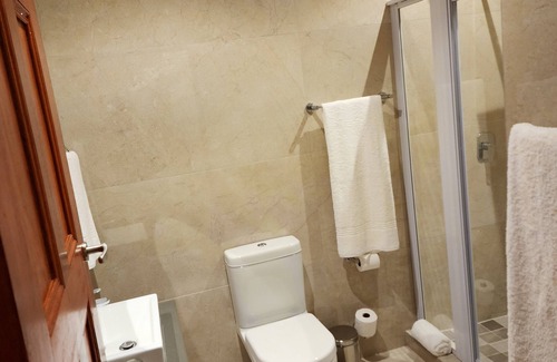 Warner Beach Hotel | 12 Oceans Hotel and Conference Centre
