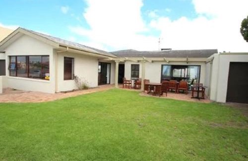 Saldanha Casa | 12 on Beach Guest House