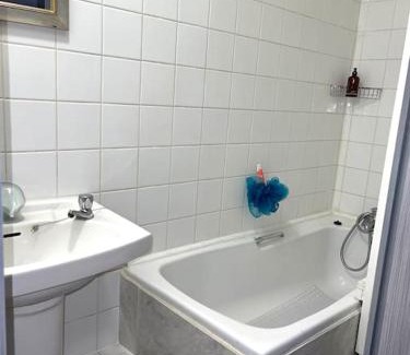 Havering Park Apartamento | 12 Penn Gardens - Apart 1
