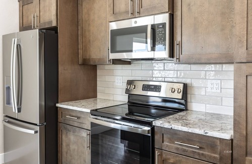 Elko Casa | #12 Spacious 5-bedroom, 3bathroom, 2 car garage house in Elko near Walmart