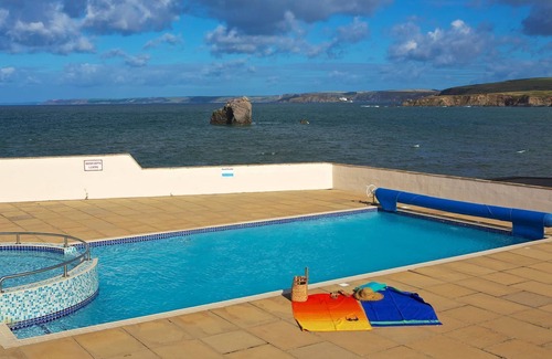 Burgh Island Cabaña | 12 Thurlestone Rock