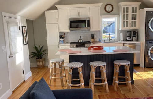 Mashpee Cabaña | 12 VINEYARD VIEW - FULLY RENOVATED