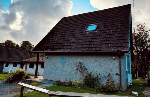 Saint Breward Villa | 120 Hengar Manor Cozy Villa - Onsite Indoor Pool