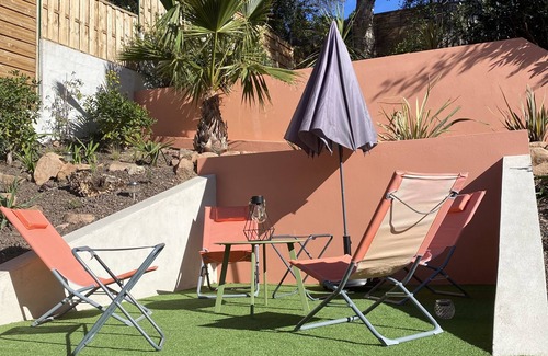 Agay Apartamento | 120 m from the beach-sea view-terrace-garden-parking-2 bedrooms-6 people