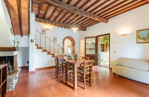 Serre di Rapolano Apartamento | 120 m² Apartamento ∙ 4 habitaciones ∙ 8 huéspedes