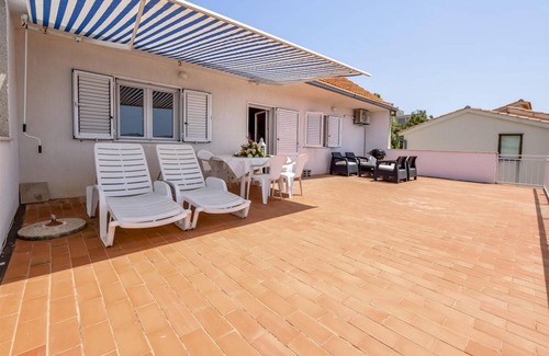 Rogoznica Apartamento | 120 m² Apartamento ∙ 1 habitación ∙ 4 huéspedes