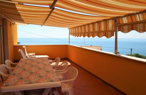 Moneglia Apartamento | 120 m² Apartamento ∙ 3 habitaciones ∙ 6 huéspedes