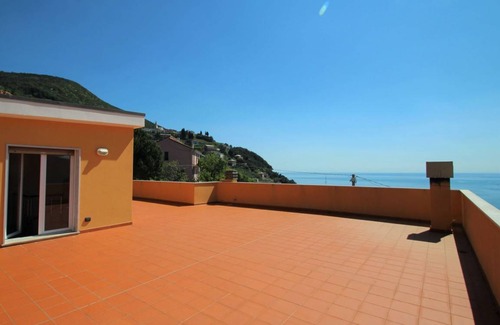 Moneglia Apartamento | 120 m² Apartamento ∙ 3 habitaciones ∙ 6 huéspedes