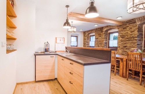 Kovarska Casa | Casa de vacaciones para 15 personas con increíbles vistas a la montaña.