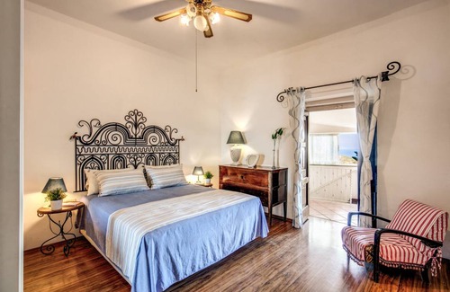 Sant'Agata sui Due Golfi Villa | 120 m² Villa ∙ 2 habitaciones ∙ 6 personas