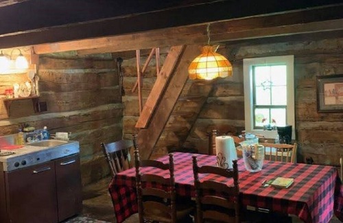 Boone Cabina | Cabina de 120 años, excelente pareja / familia escapada