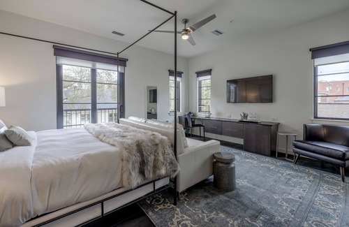 West End Hotel | 121 Hotel Floor 2 Buyout by AvantStay | Entire Second Floor Buyout of 121 Hotel!