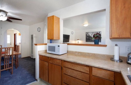 Richmond Apartamento | 1221 S 54th St, Richmond · Convenient 2BR ★ Walk To Bart ★ 10 Min To Berkeley