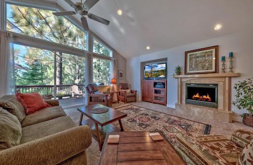 Pioneer Trail Casa | 122G Where Eagles Fly