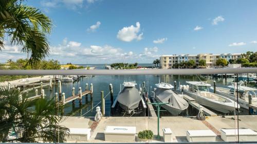 Rock Harbor Apartamento | 123 Mariners Club