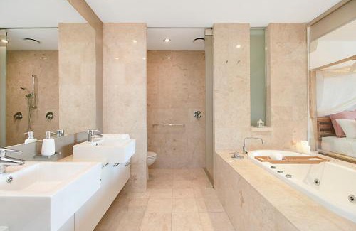Casuarina Apartamento | 128 Santai - Stylish Resort Apartment by uHoliday