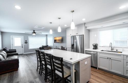 Balboa Island Casa | 129 Opal Ave A & B