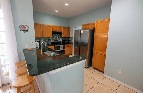 Meadow Woods Casa | 12min from airport / 20min from Parks