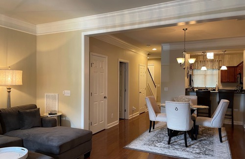 Melrose Casa | 12th Avenue South