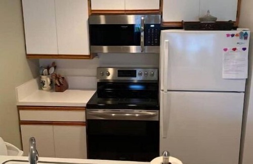 Quincy Condominio | #13 condo by large pool/hot tub/Gorge Shuttle-book separately