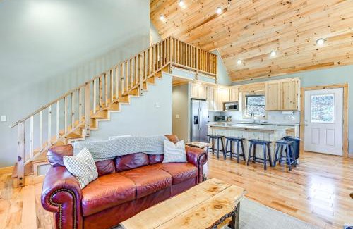 Cullowhee Casa | 13 Mi to Cashiers Cabin with Wraparound Porch!