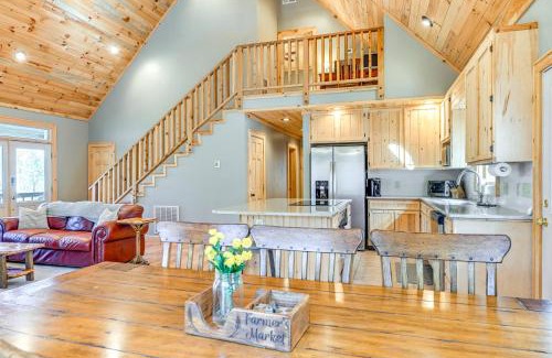 Cullowhee Casa | 13 Mi to Cashiers Cabin with Wraparound Porch!