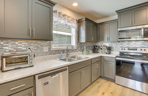 Duncanville Casa | 13 Mi to Tuscaloosa Riverwalk: Cottondale Home