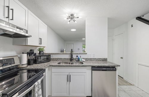 Southeast Raleigh Casa | 13 Minutes from Downtown Raleigh