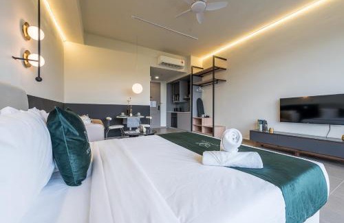 Sungai Penchala Apartamento | 13 Mossaz skypool 5mins to 1U and Ikea atEmpire City by Light House