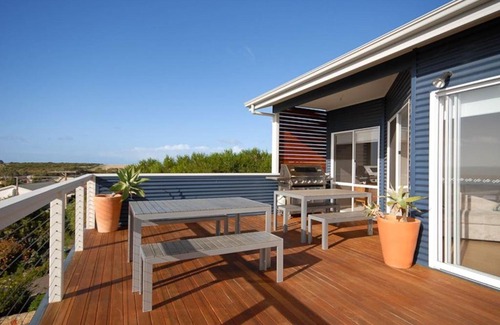 Encounter Bay Casa | 13 Olivebank - BYO Linen - Ocean Views