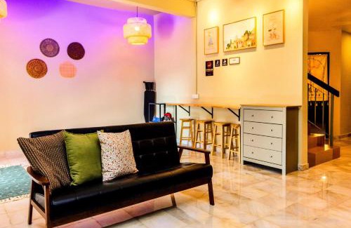 Central Seberang Perai Casa | 13-Pax Vacation Retreats in Butterworth near Sunway Carnival