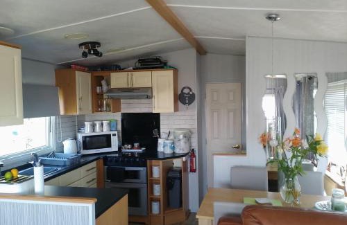 Rhoose Casa | 13 Sully Bay Caravan