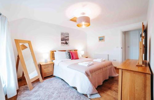 Aberaeron Casa | 13 Tabernacle Str - Bear Holiday Homes