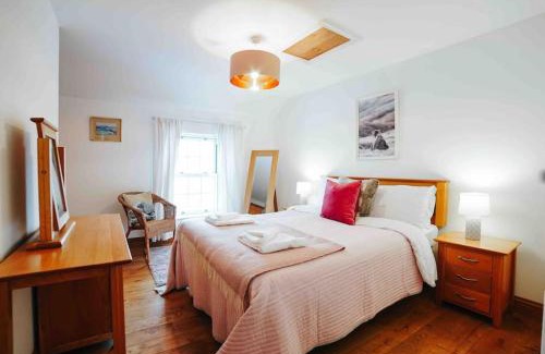 Aberaeron Casa | 13 Tabernacle Str - Bear Holiday Homes