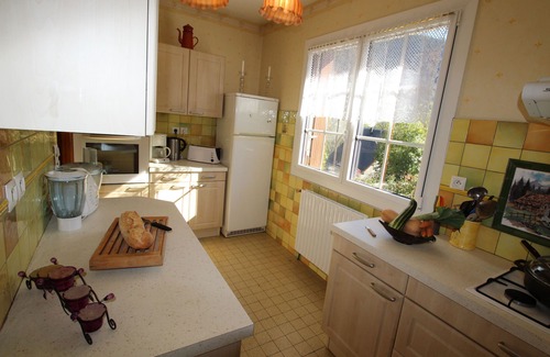 Benque-Dessous-et-Dessus Casa | 5 kms de Luchon casa de 130 m², 4 dormitorios, jardín, garaje, aparcamiento, internet