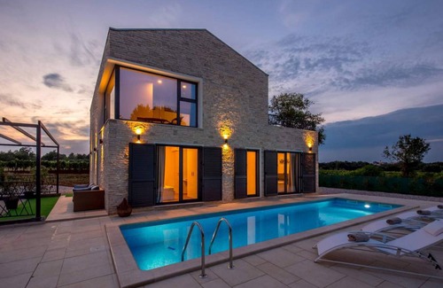 Nova Vas Villa | 130 m² Villa ∙ 3 habitaciones ∙ 8 personas