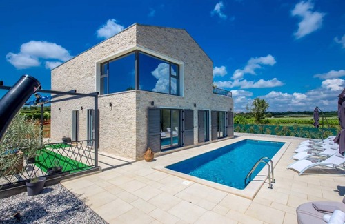 Nova Vas Villa | 130 m² Villa ∙ 3 habitaciones ∙ 8 personas