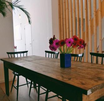 Borgerhout Apartamento | 130sqm appartment with 20sqm terras and free parking