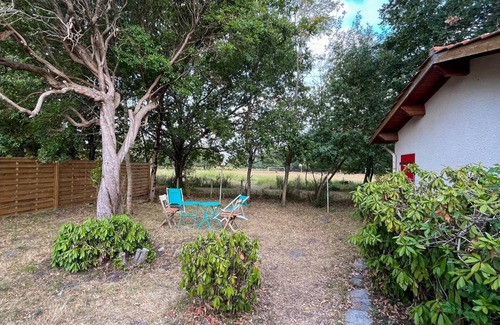 Hourtin Chalet De Esquí | CHALET A 650M DEL LAGO.