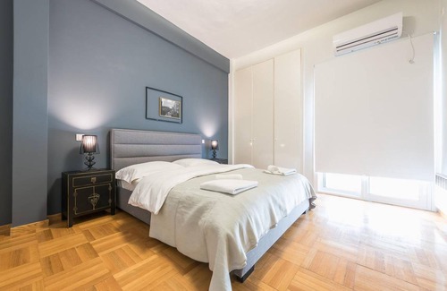 Neos Kosmos Apartamento | 135 m² Apartamento ∙ 4 habitaciones ∙ 8 huéspedes
