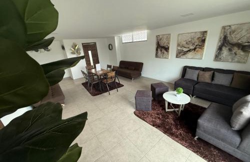 Miraflores Casa | 135A1 Suite en el Edificio de BolonCity Urdesa